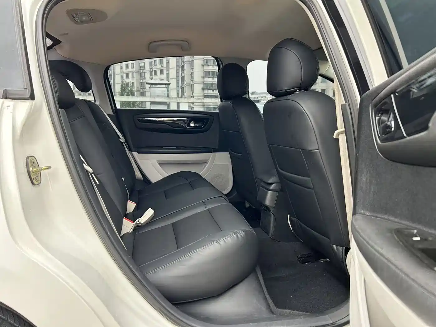Citroën C-Quatre 2013 2013 Sedan 1.6L Auto Premium