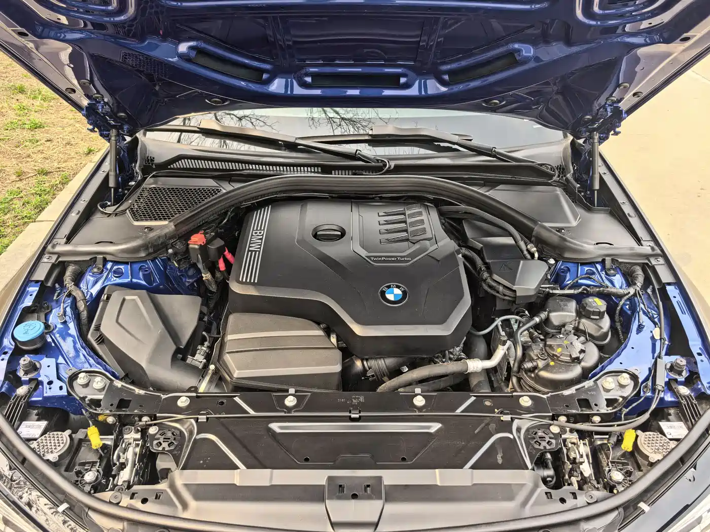 BMW 3 Series 2020 330Li xDrive M Sport Black Night Edition фото 16