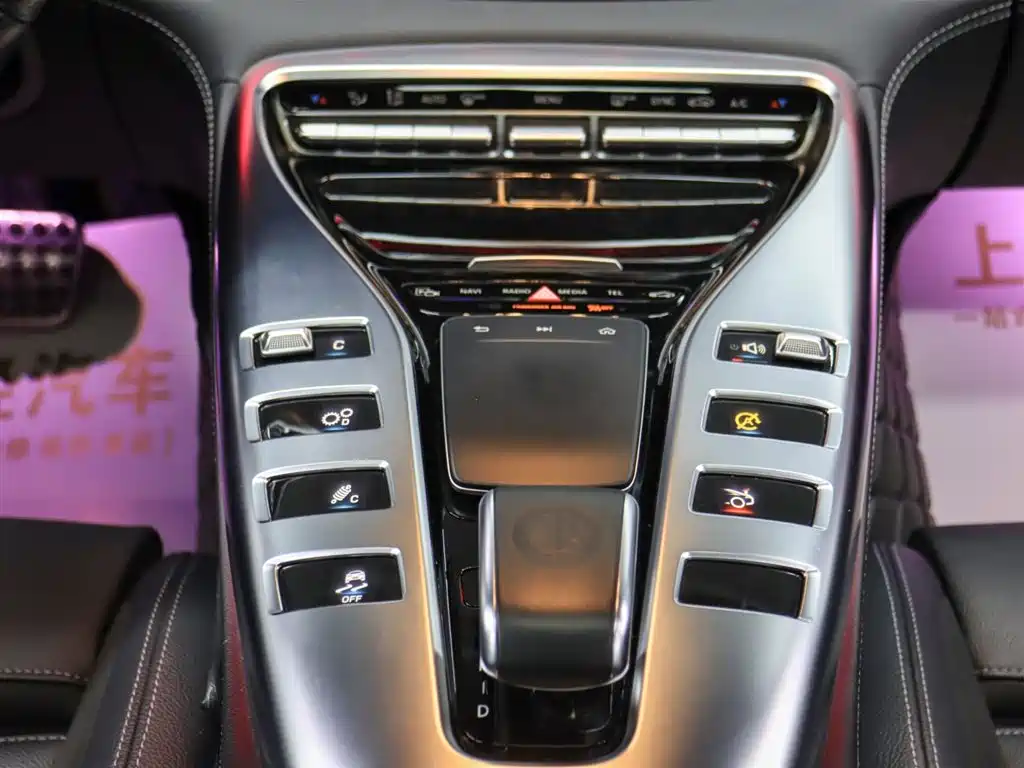 MERCEDES-BENZ AMG GT