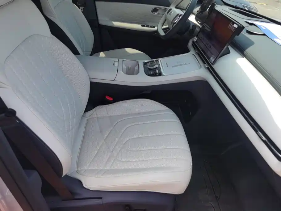 Geely Galaxy Galaxy Starship 7 EM-i 2025 2025 Model 120km Explorer+ Edition