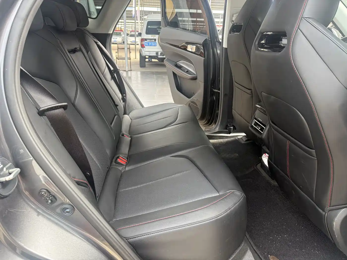 Photo 7 - Changan Oshan Z6