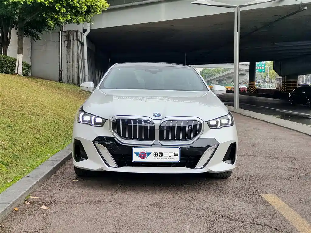 BMW i5 2025 eDrive 40L M Sport Package фото 2