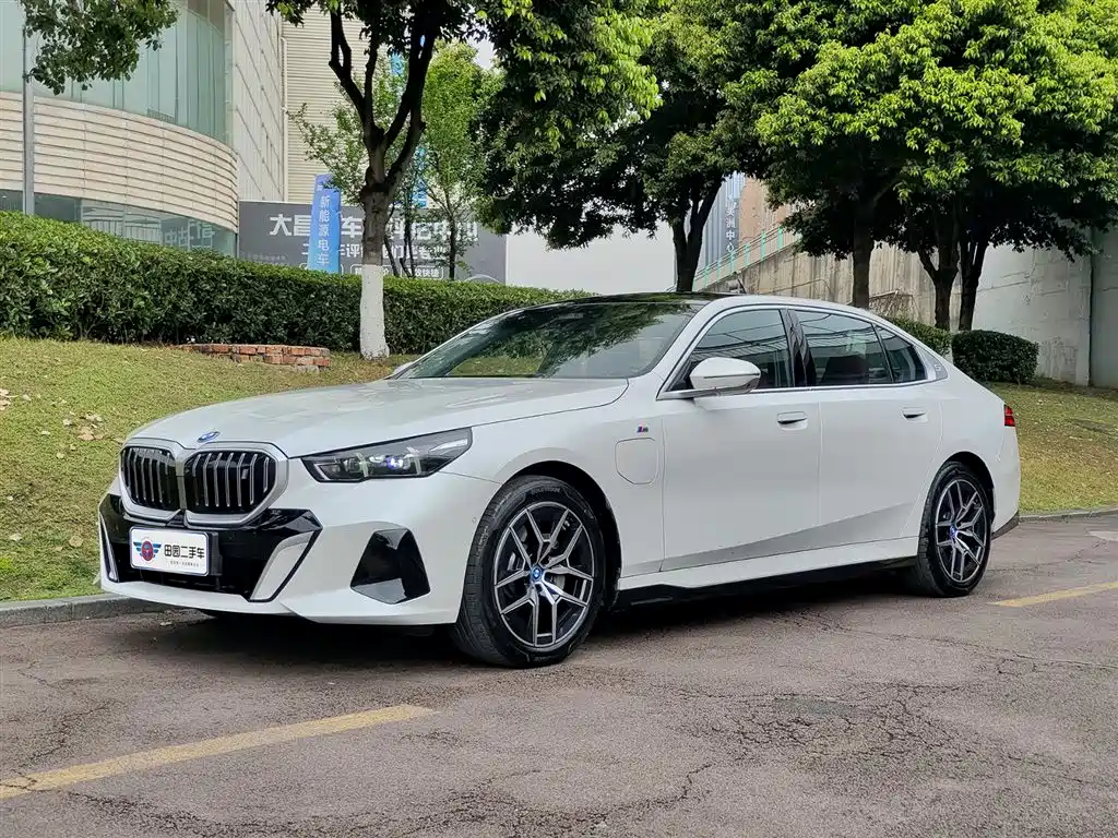 BMW i5 2025 eDrive 40L M Sport Package