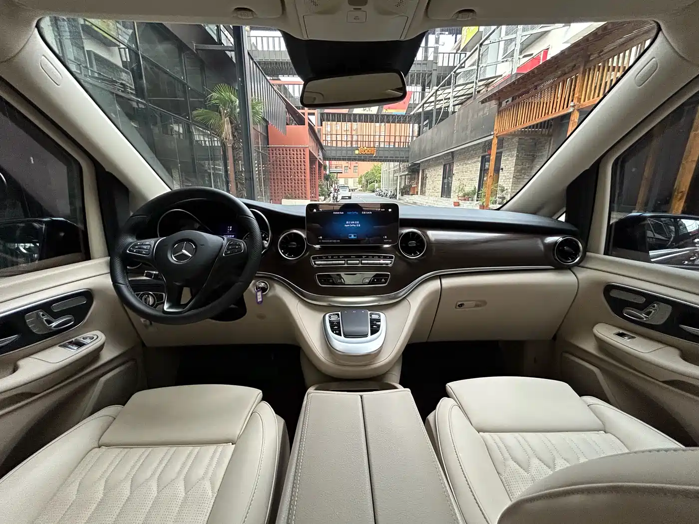Mercedes-Benz V-Class 2022 V 260 Pilot Edition фото 9