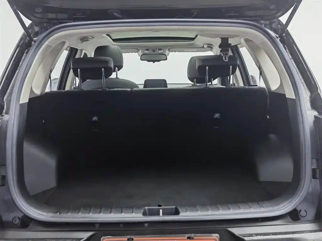 Kia Sportage 2019 2.0L Automatic Smart Luxury Edition фото 16
