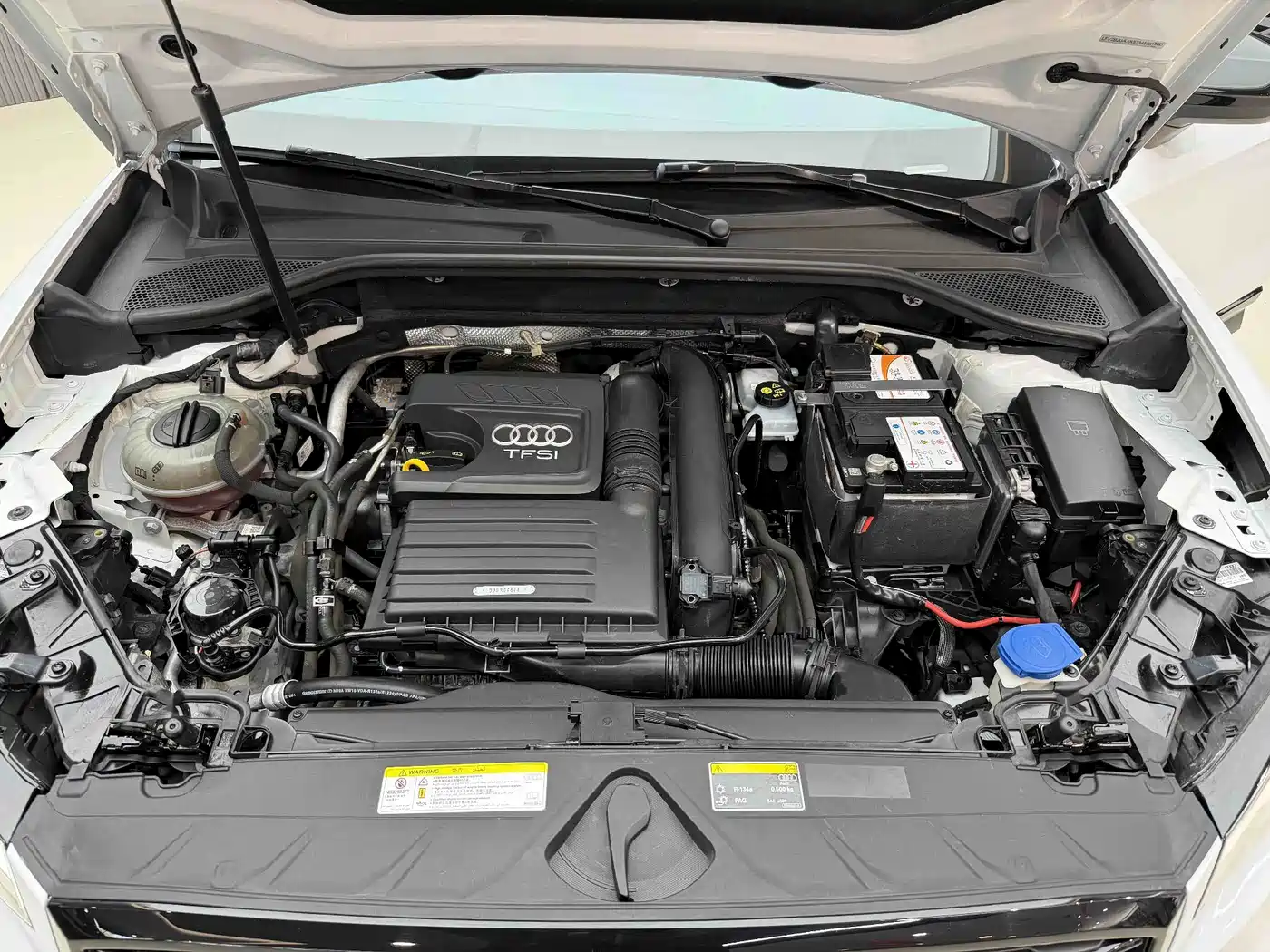 Audi Q2L 2019 2018 35 TFSI Launch Exclusive Edition China VI