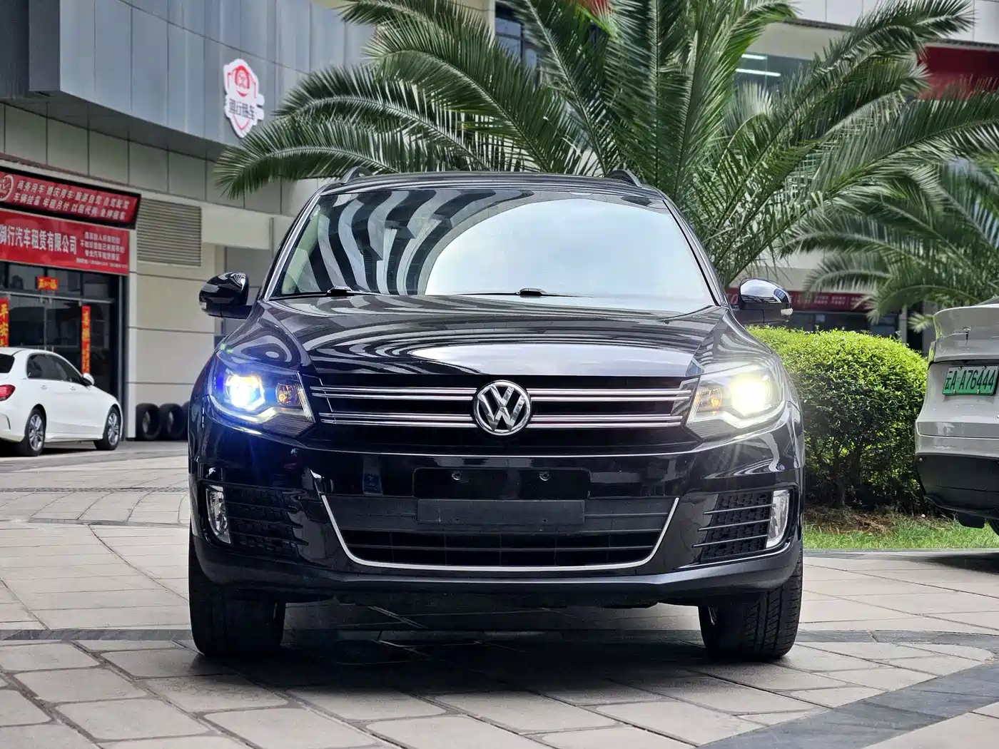 Volkswagen Tiguan 2013 1.8TSI Auto 2WD Comfort Edition фото 2