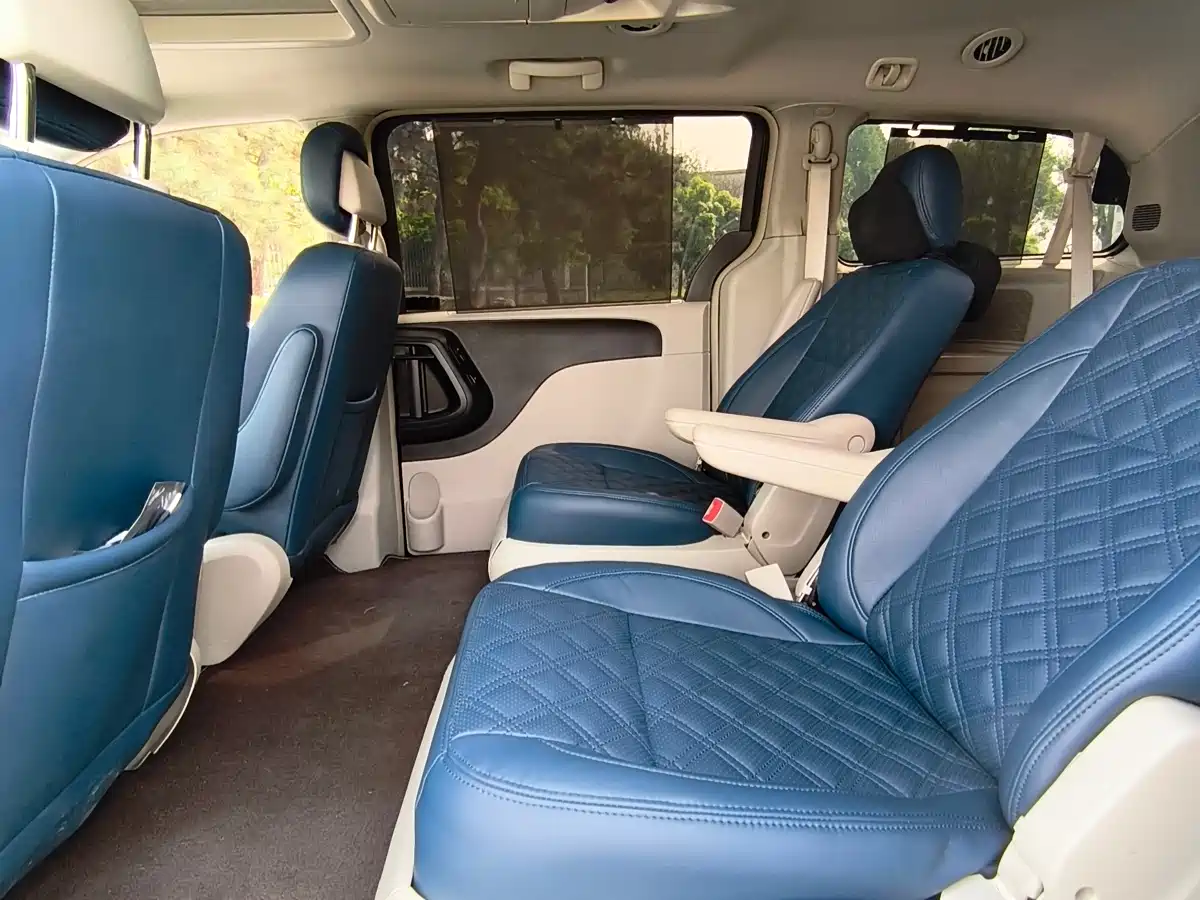 Фото 8 - Chrysler Pacifica