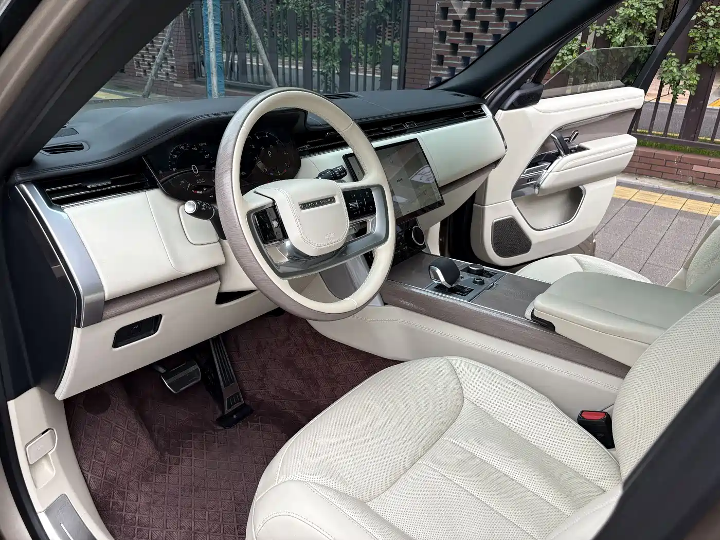 LAND ROVER RANGE ROVER