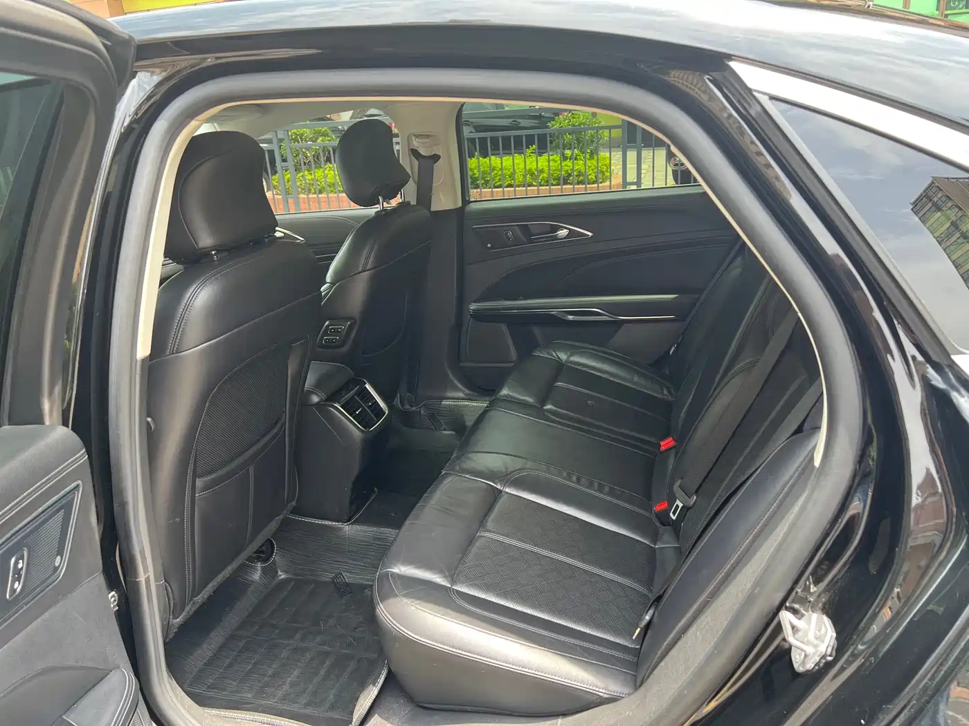 Ford Taurus 2019 EcoBoost 245 Premium Edition фото 9