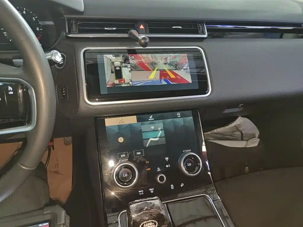 Land Rover Range Rover Velar 2022 250PS фото 13