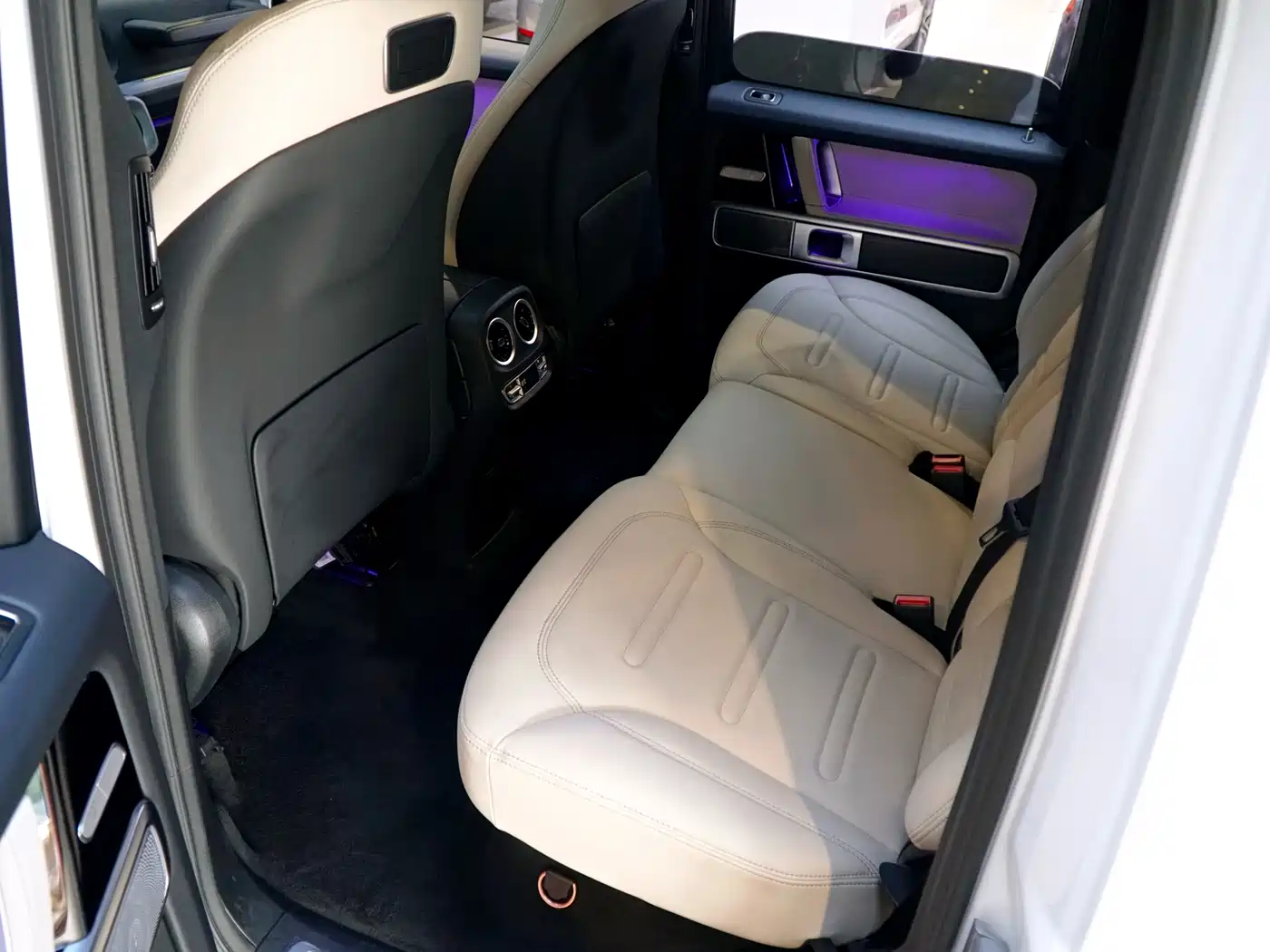 Mercedes-Benz G-Class 2024 G 350 фото 5