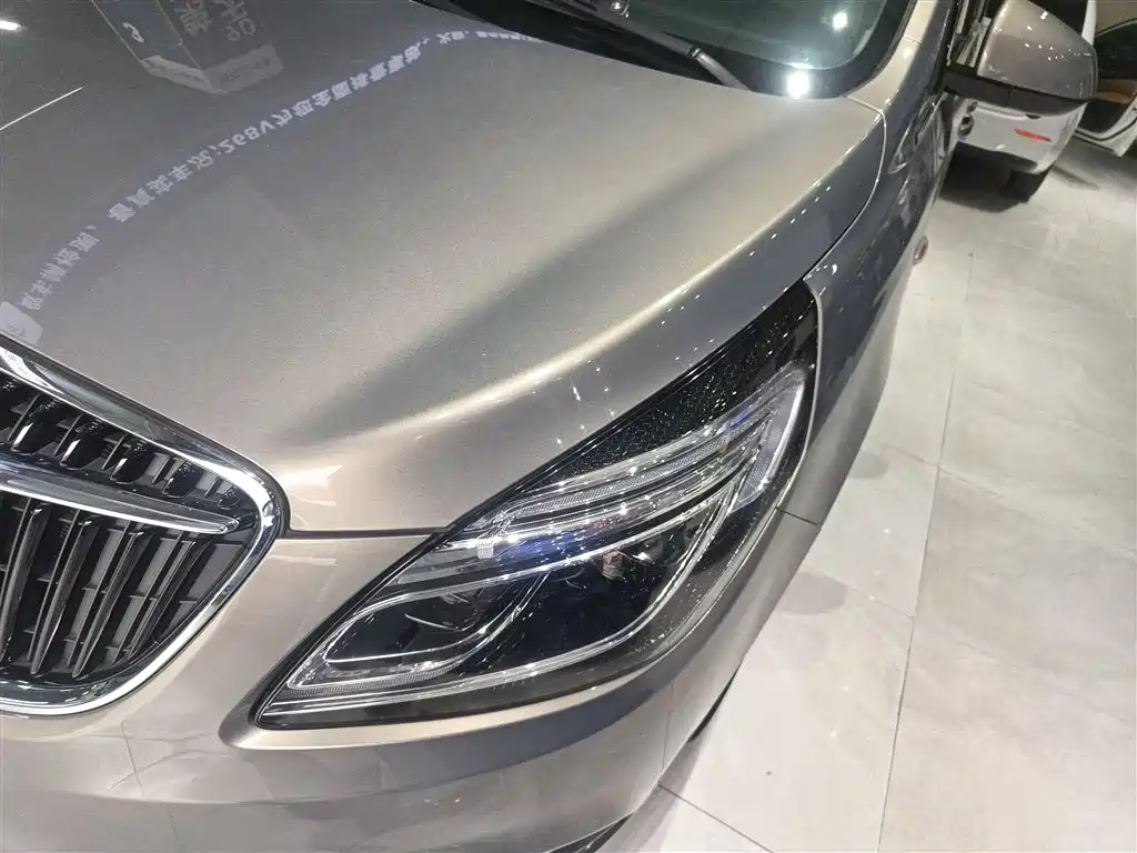 Buick GL8 2018 28T Luxury Model China VI фото 3