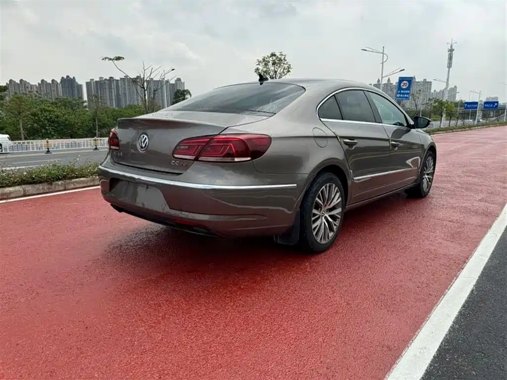 Volkswagen FAW-Volkswagen CC 2013 2.0TSI Ultimate фото 4