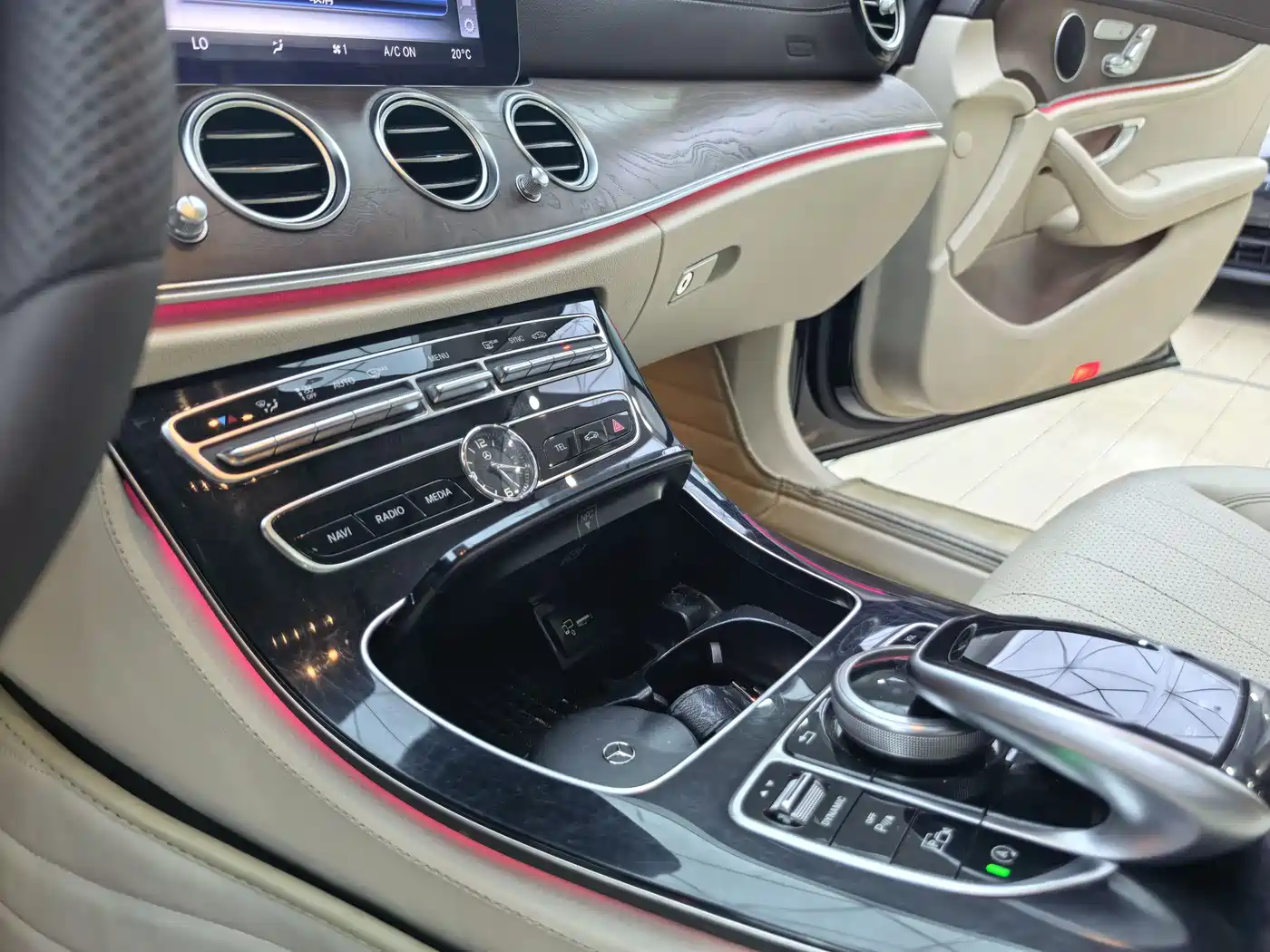 Mercedes-Benz E-Class 2016 E 300 L Fashion Type фото 8