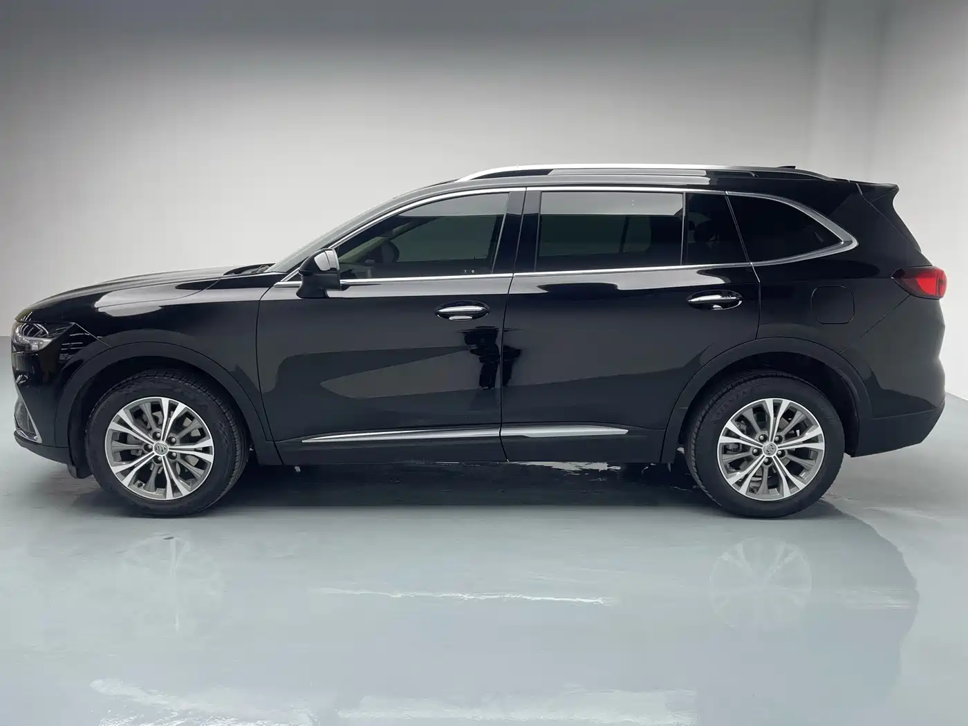 Buick Envision Plus 2021 Envision Plus 652T 5-seater Luxury фото 3