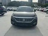 Photo 1 - Volkswagen Passat