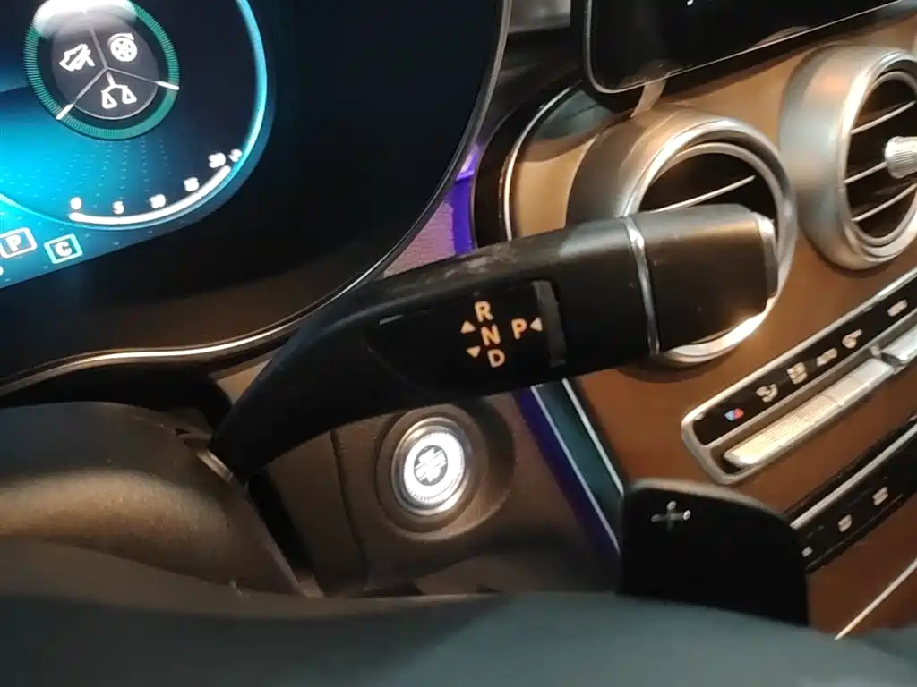 Mercedes-Benz GLC 2020 GLC 300 L 4MATIC Dynamic фото 14