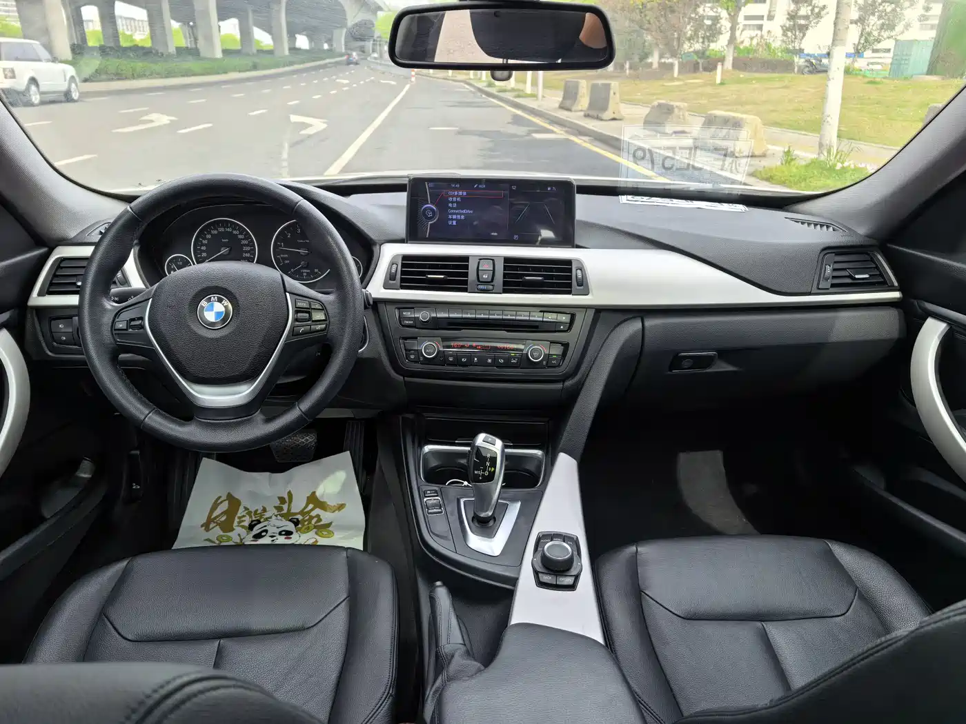 BMW 3 Series GT 2014 320i Leading Edition фото 9