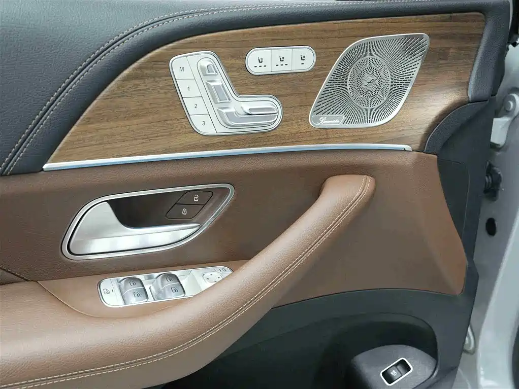 Mercedes-Benz GLE 2024 GLE 450 4MATIC Fashion фото 15