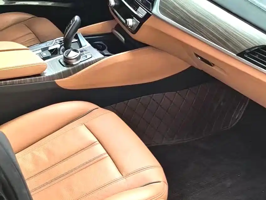 BMW 6 Series GT 2020 630i M Sport Package фото 4