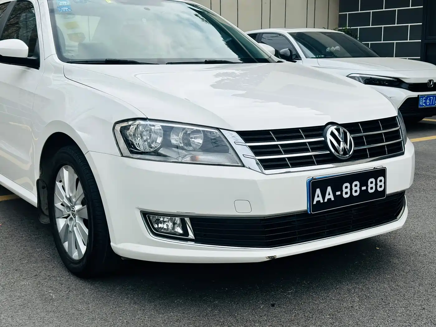 Volkswagen Lavida 2013 Facelift Classic 1.6L Automatic Comfort фото 7