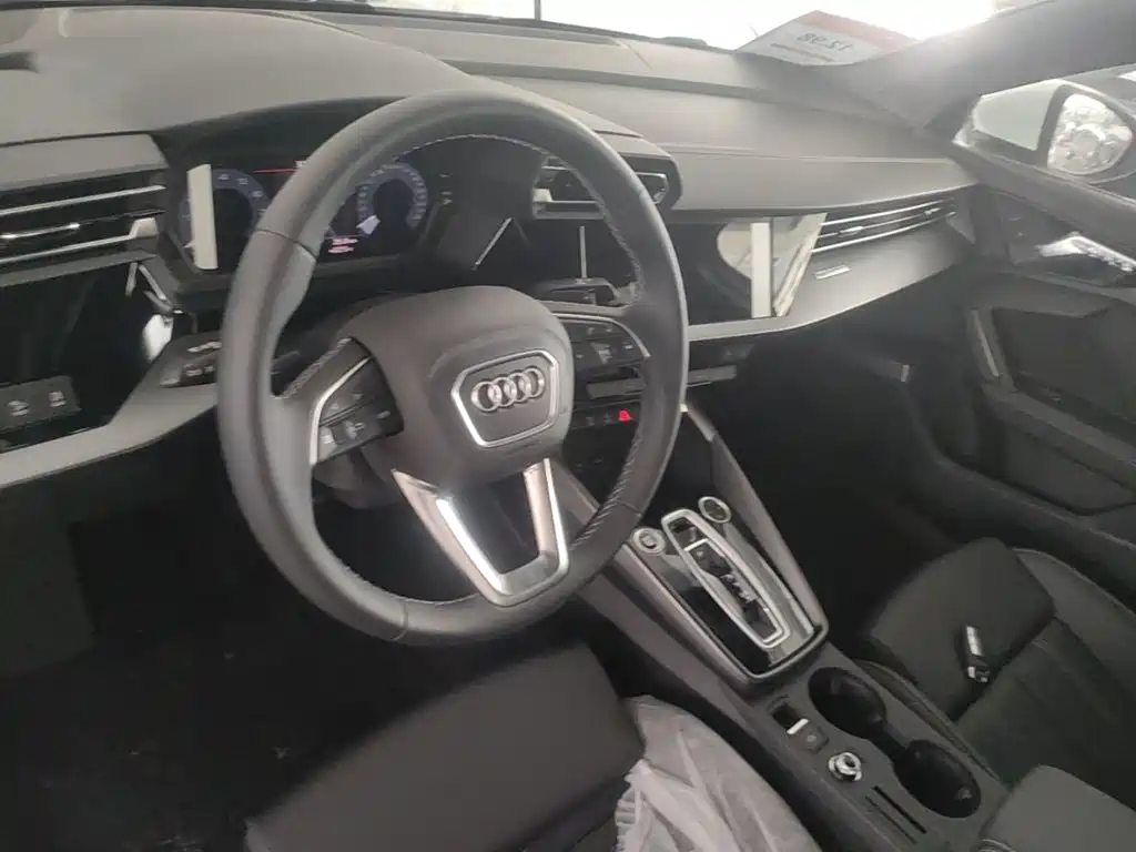 Audi A3 2026 2025 Facelift A3L Limousine 35TFSI Flying Joy Edition