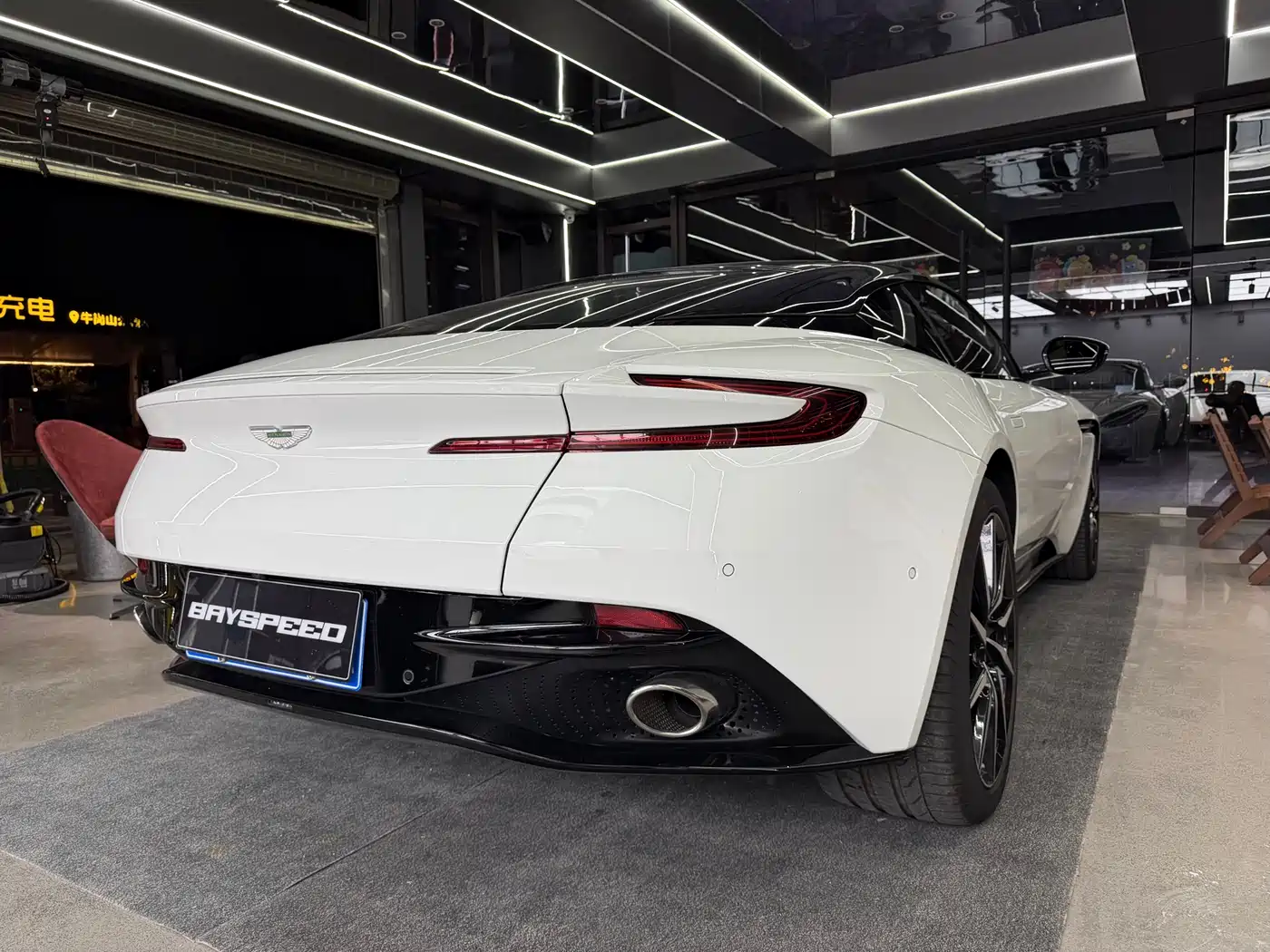 Aston Martin DB11 2018 2019 Model 4.0T V8 Coupe