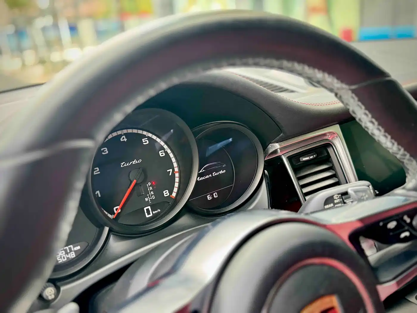 Porsche Macan 2017 Macan Turbo 3.6T фото 5