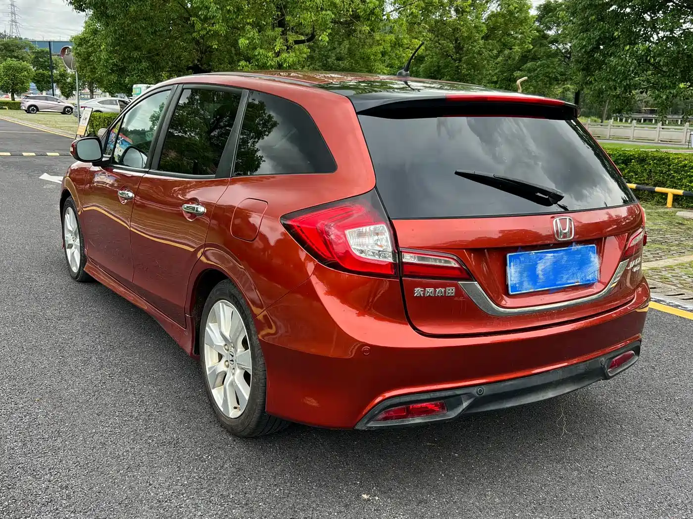 Фото 5 - Honda Jade