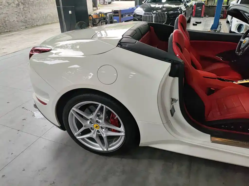 Ferrari California T 2018 2015 3.9T Standard