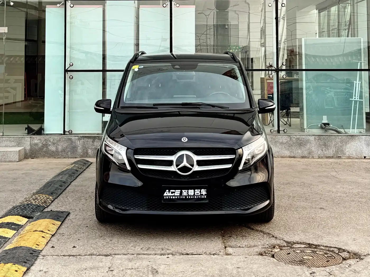 Mercedes-Benz V-Class 2020 V 260 Navigator Edition фото 2