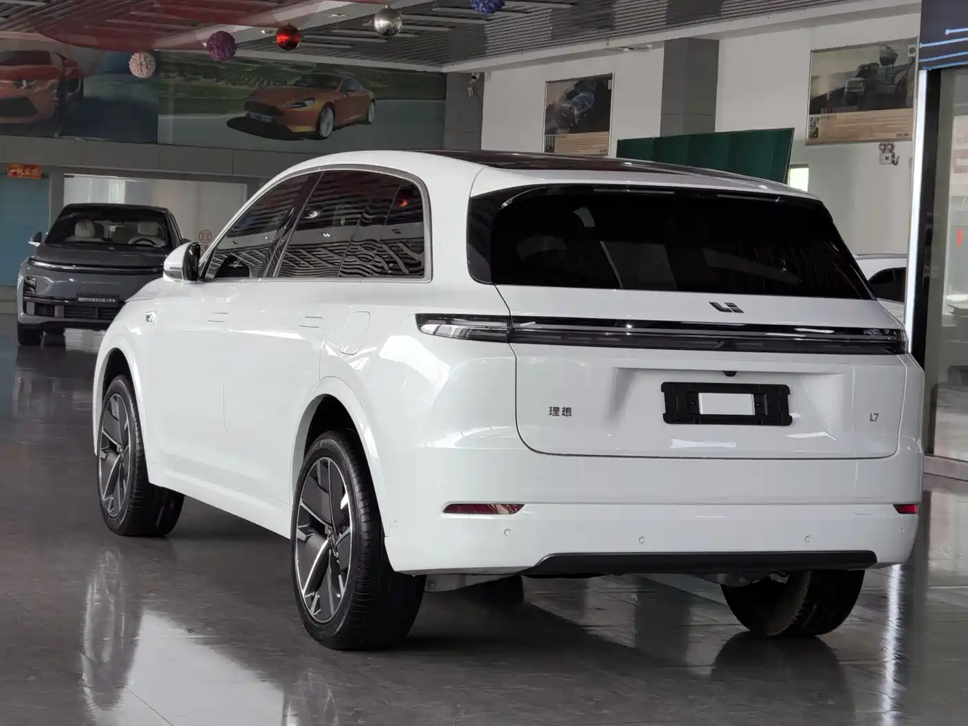 Li Auto IDEAL L7