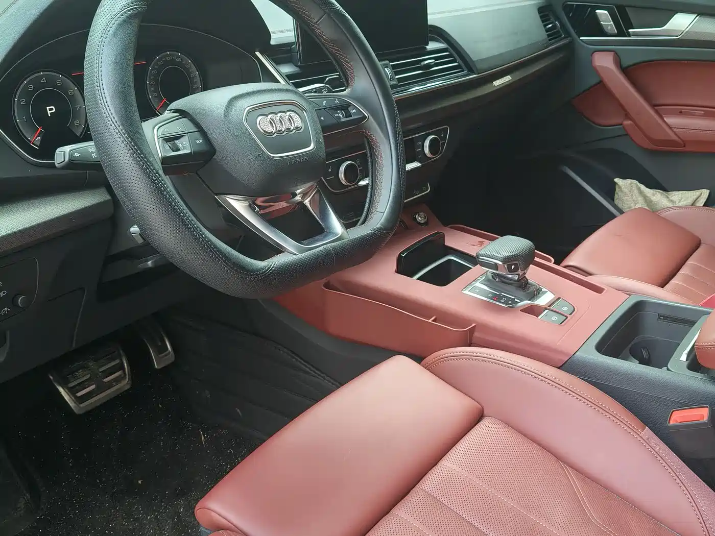 Audi Q5L 2025 40 TFSI Luxury Dynamic фото 2
