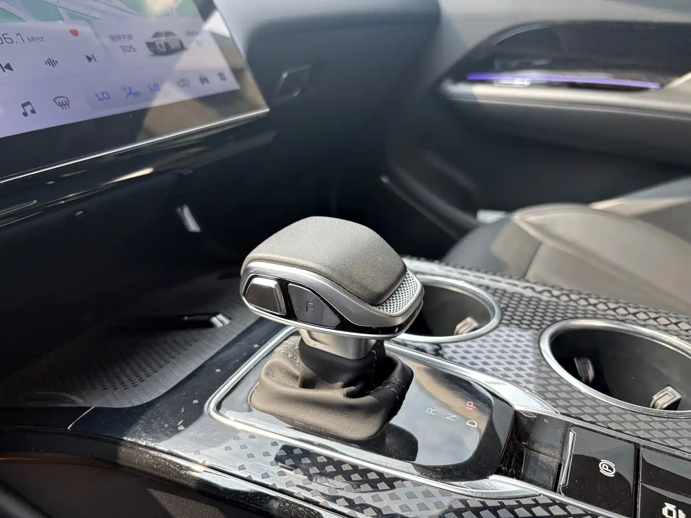 Hongqi HONGQI HS3 PHEV