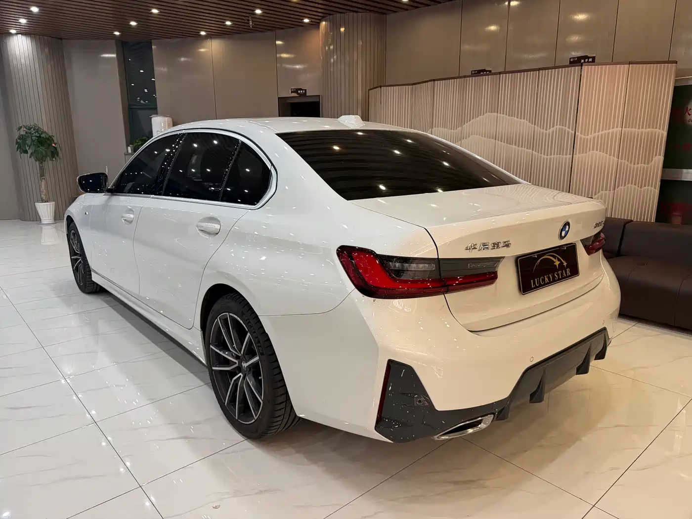 BMW 3 Series 2023 320Li M Sport Package фото 3