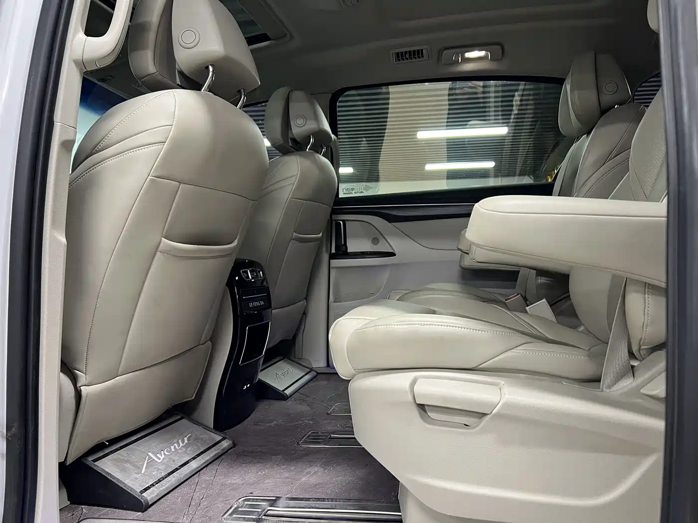 Buick GL8 2023 ES Landmaster Comfort фото 8