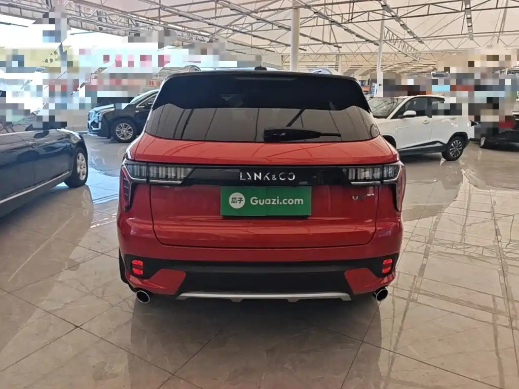 Photo 6 - Lynk & Co 01