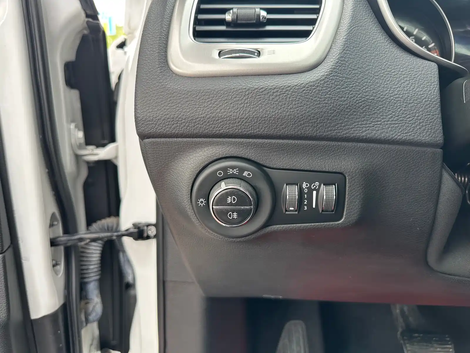 Фото 11 - Jeep Compass