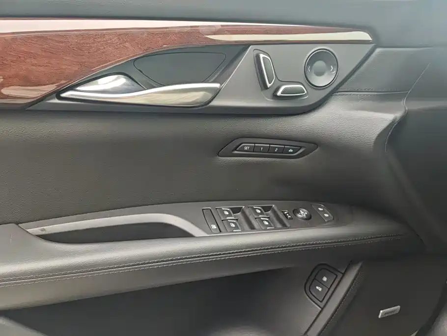 Cadillac CT6 PLUG-IN 2018 2017 30E Elite