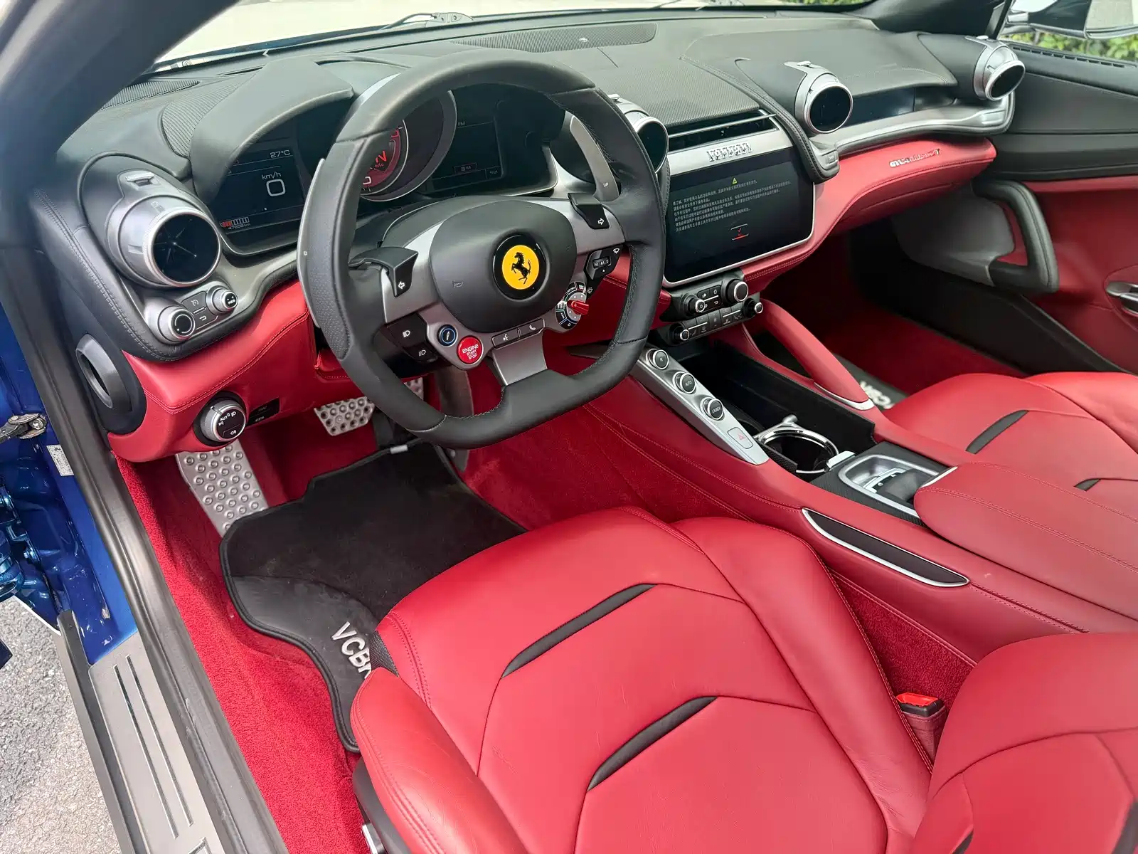 Photo 10 - Ferrari GTC4Lusso