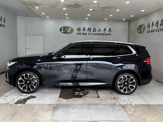 BMW X3 2025 xDrive30L Leading Model M Sport Black Package — фото 5