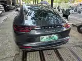 Photo 3 - Porsche Panamera New Energy