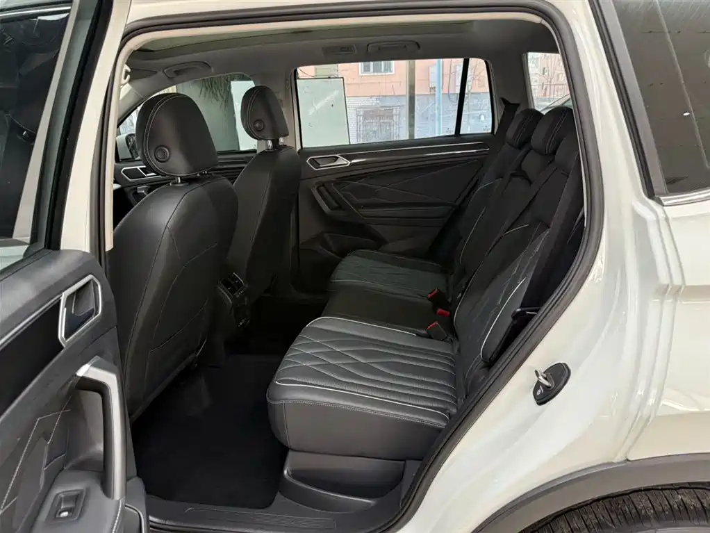 Volkswagen Tiguan L 2023 280TSI 2WD Trend Limited Edition фото 12