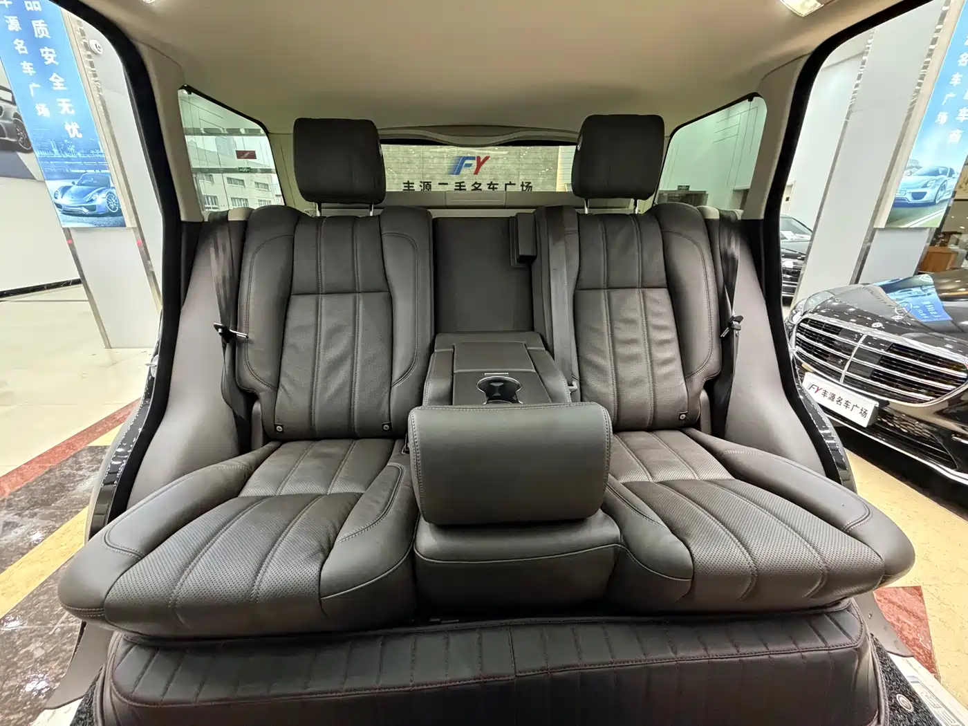Land Rover Range Rover 2017 3.0 SC V6 Vogue LWB (Long Wheelbase) фото 12