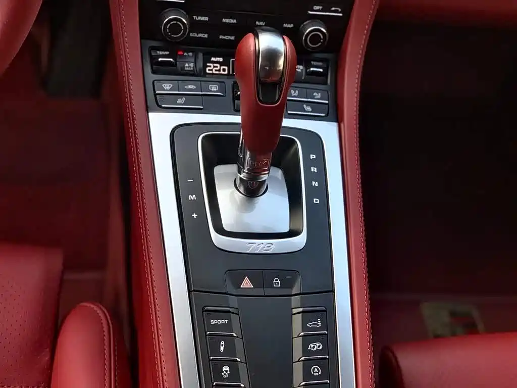 Porsche 718 2016 Cayman 2.0T фото 7