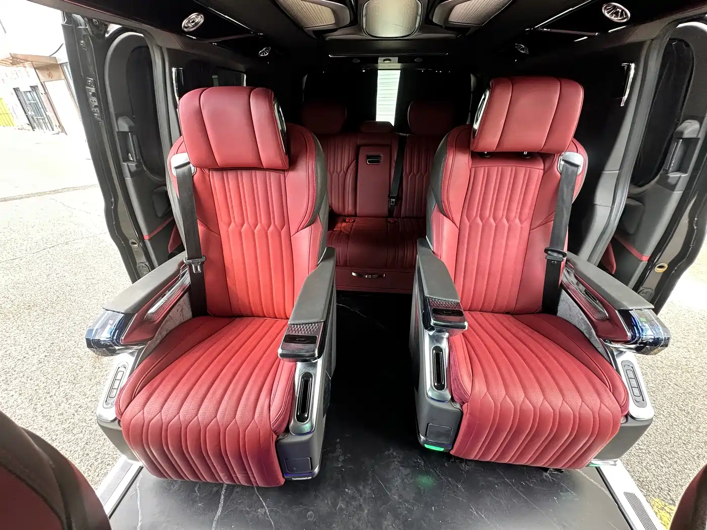 Ford Tourneo 2024 2024 Model 2.0T Auto Supreme Plus Edition