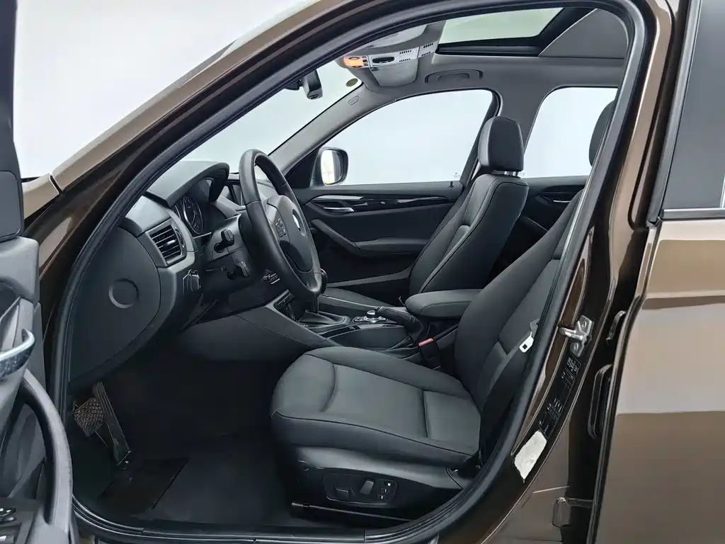 BMW X1 (Import) 2012 2010 sDrive18i Luxury Model