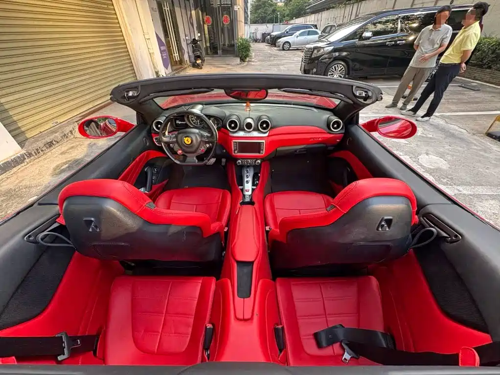 Ferrari California T 2014 2015 3.9T Standard