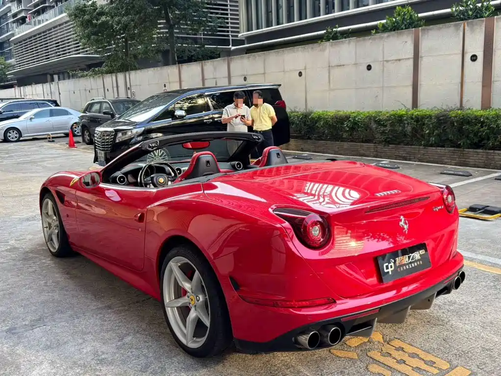 Ferrari California T 2014 2015 3.9T Standard